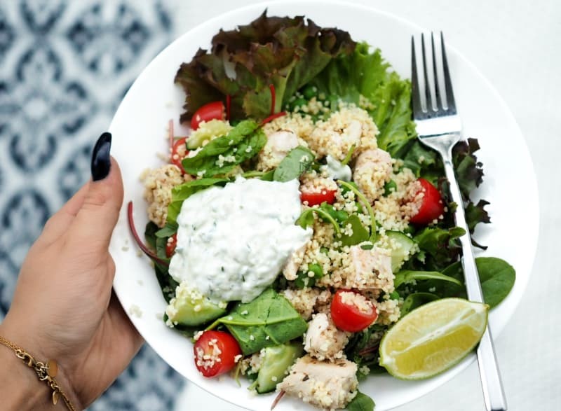 Couscous-kanasalaatti