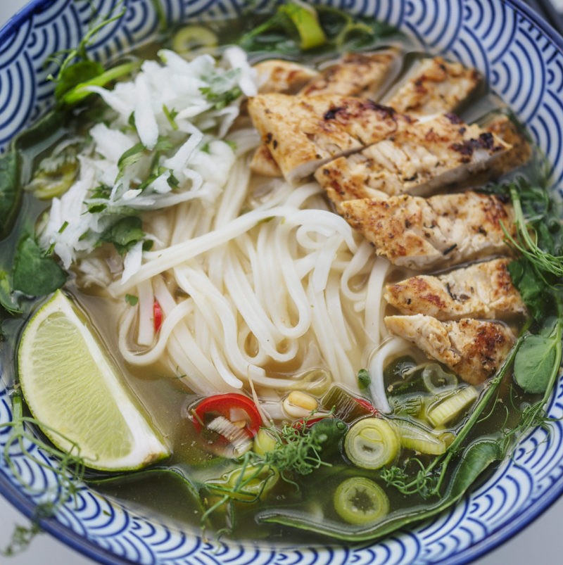 Pho kanakeitto