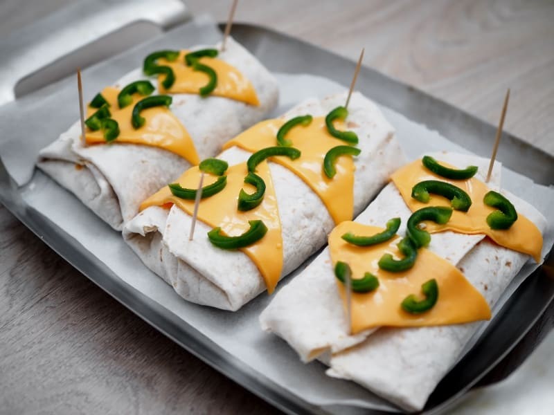Tuliset burritot uunissa